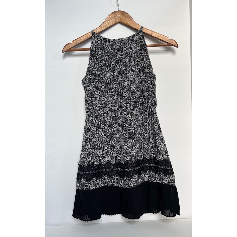 Amy Wear Girls Multi Flare Dress Sleeveless Lined Sz 10